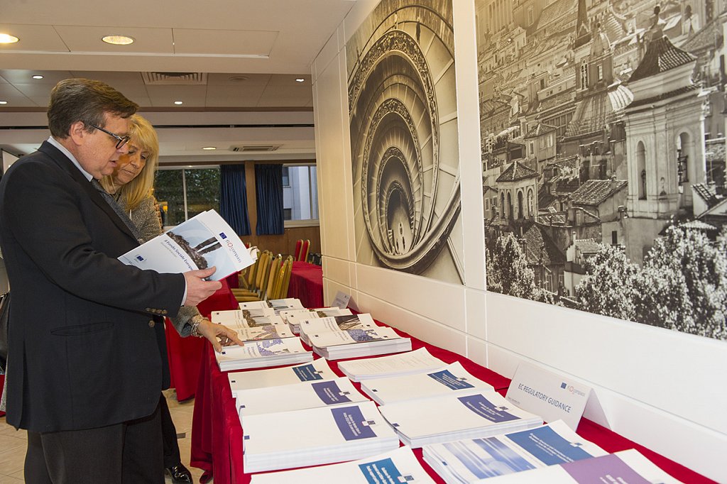 Participants selecting fi-compass publications